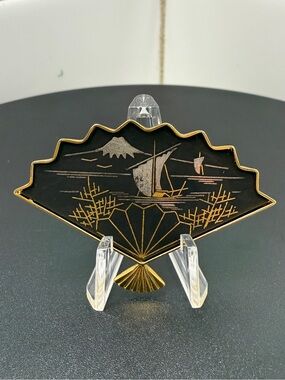 AMITA Damascene Fan Brooch